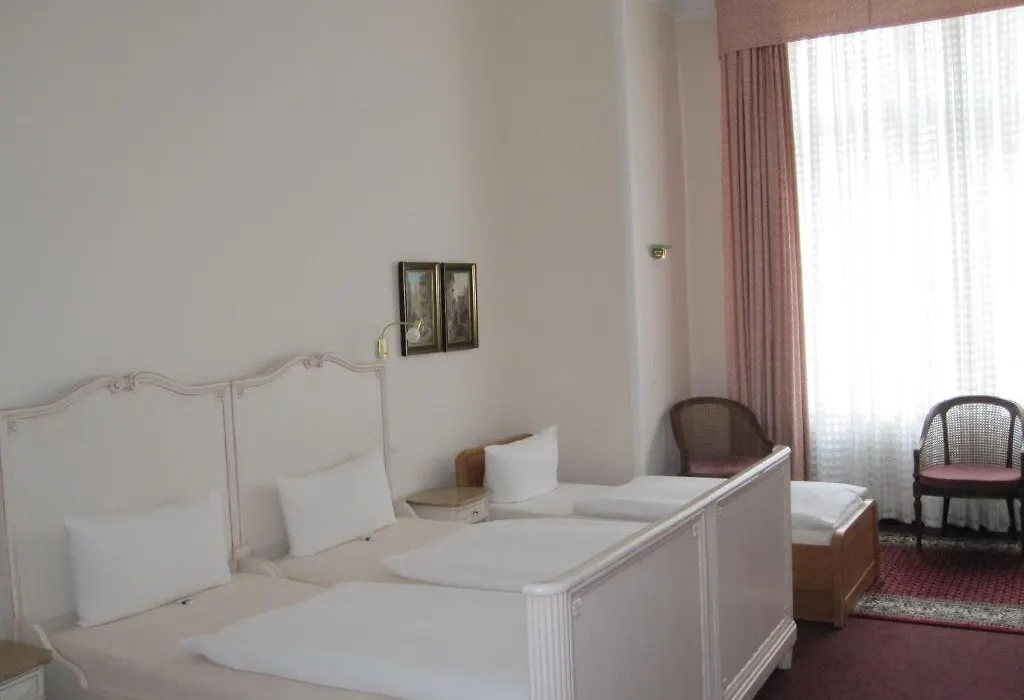 Hotel Pension Fasanenhaus-1